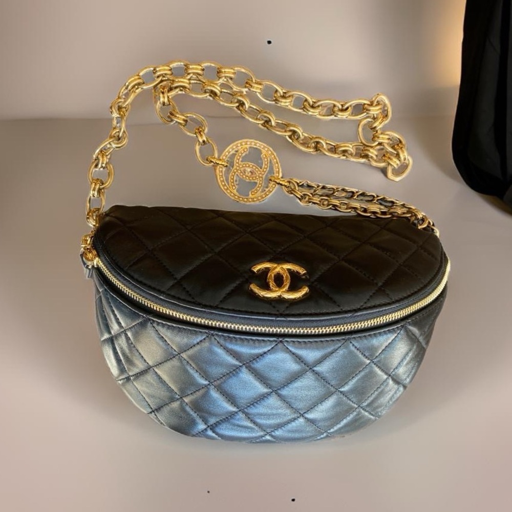 FULL SET - CHANEL Limited Edition Black Waist/HandBag Metiers D'Arts (22A)